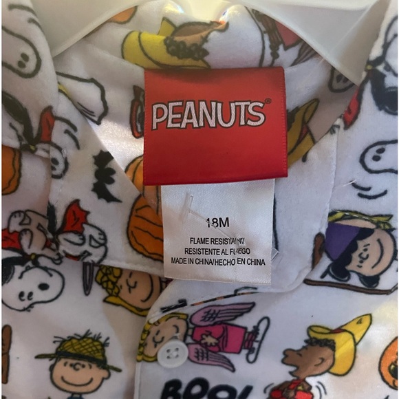 Peanuts Button up Snoopy Halloween Flannel 2 Piece Pajama Set NWT size 18 mo - Picture 2 of 5